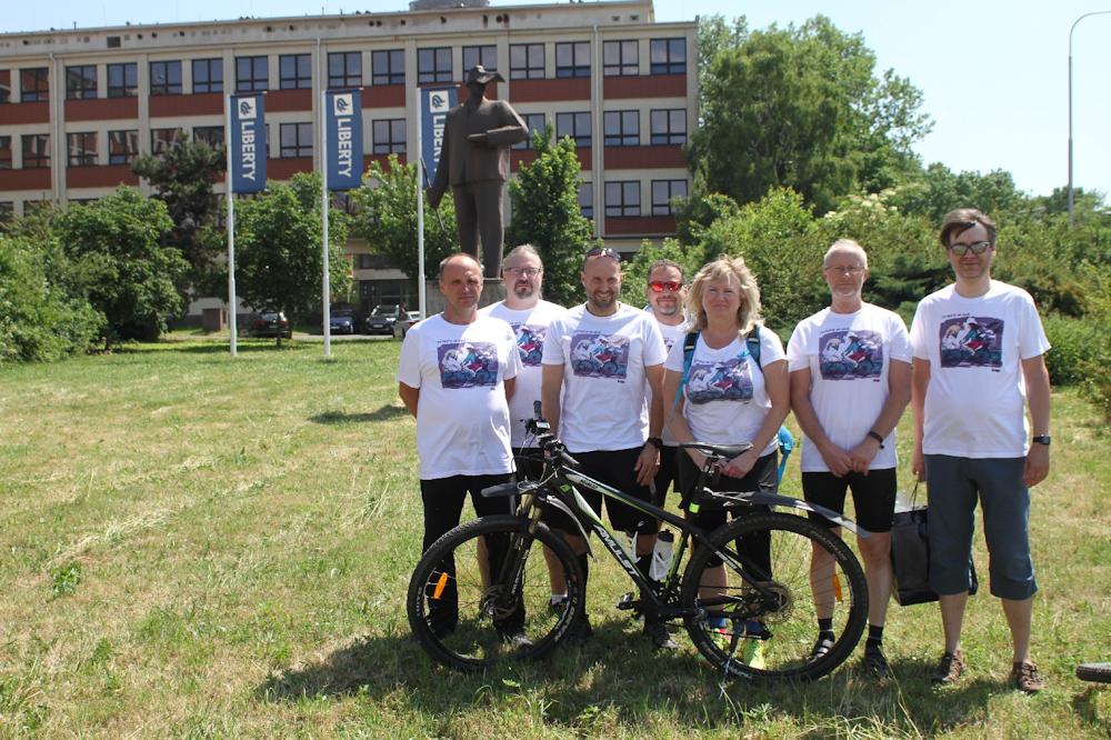 LIBERTY Ostrava has awarded employees who got engaged in the On a Bike to Work challenge in May