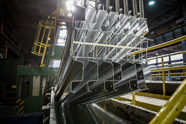 LIBERTY investovala 15,5 milionu do modernizace linky  na výrobu svodidel